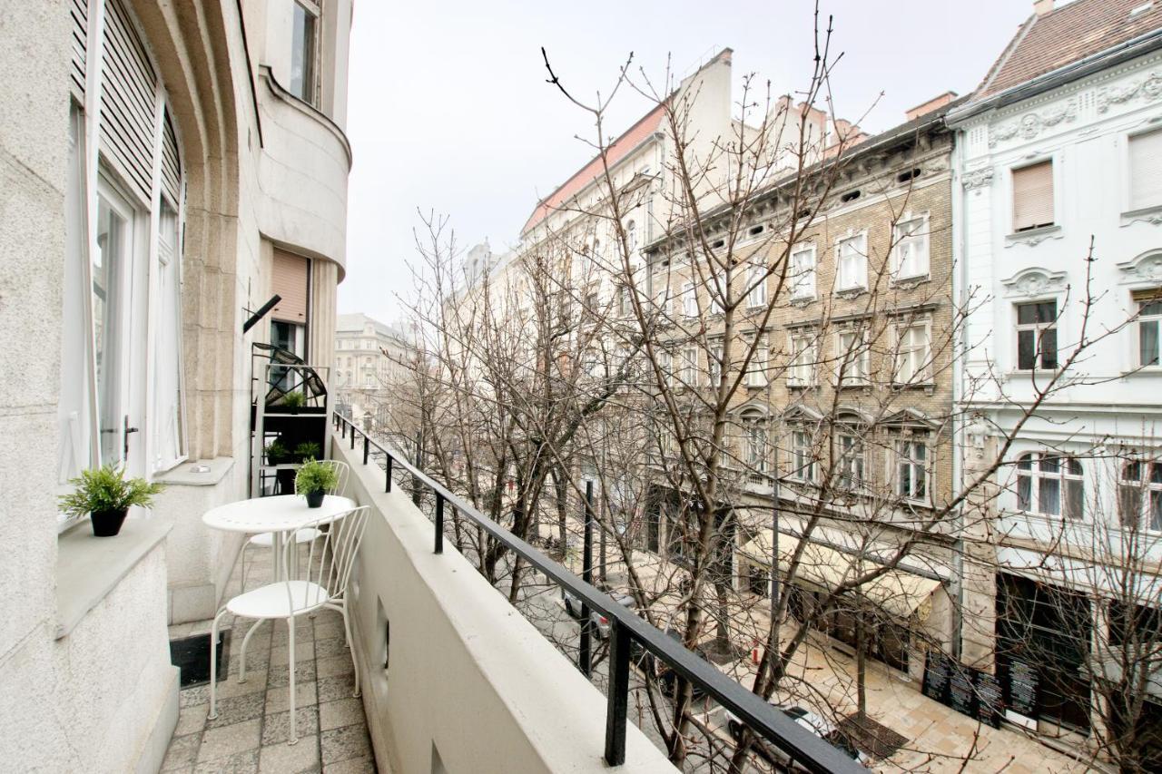 Apartament Standard By Hi5 - Kecskemeti Street *